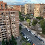 Habitacion Con Cama Doble, Piso Compartido En Avenida Blasco Ibanez