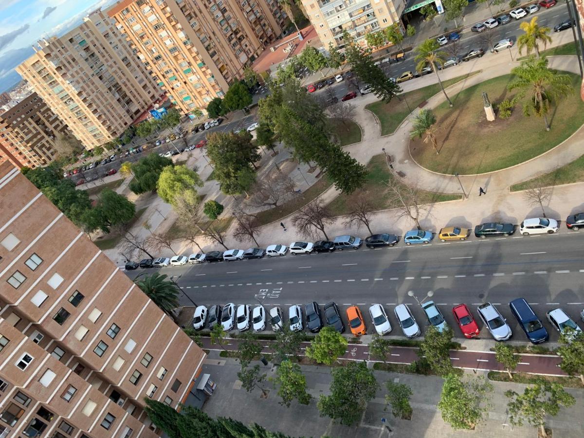 Con Cama Doble, Piso Compartido En Avenida Blasco Ibanez Gasthuis